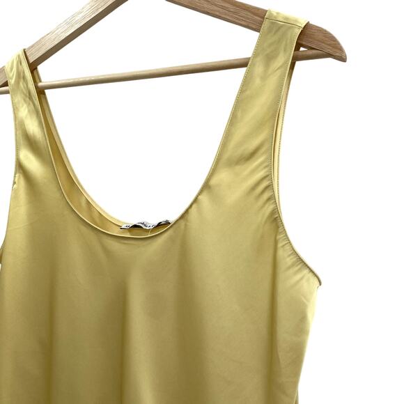 Abercrombie & Fitch butter yellow satin tank top - Picture 2 of 3